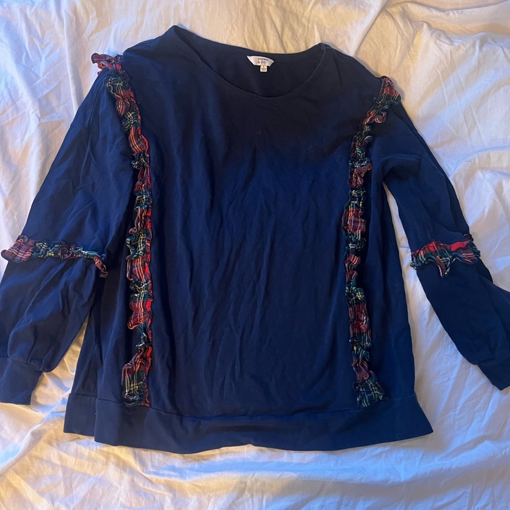 Ruffled Christmas sweatshirt